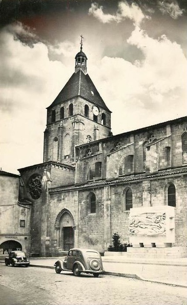 cpa-cluny-0174.jpg