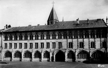 cpa-cluny-0422