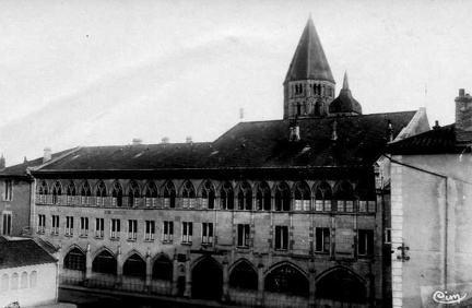cpa-cluny-0425
