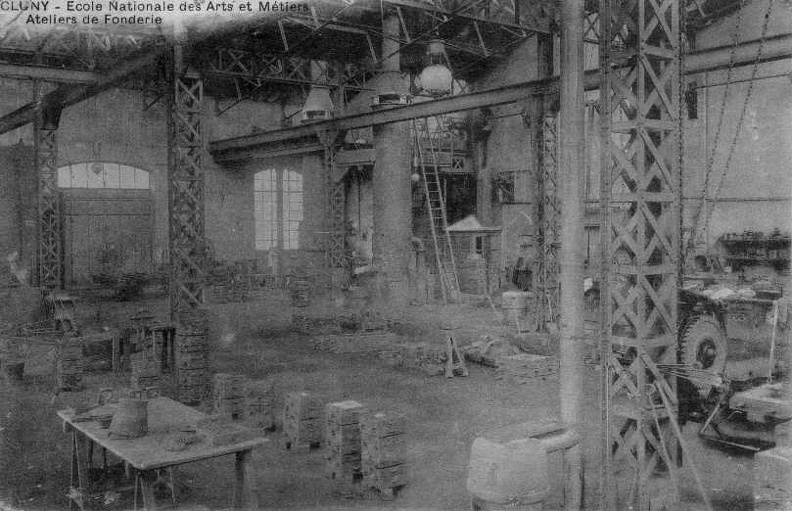 cpa-cluny-0453.jpg