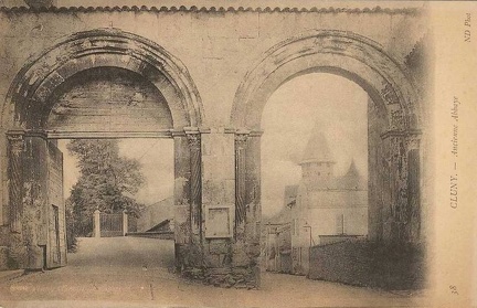 cpa-cluny-0655