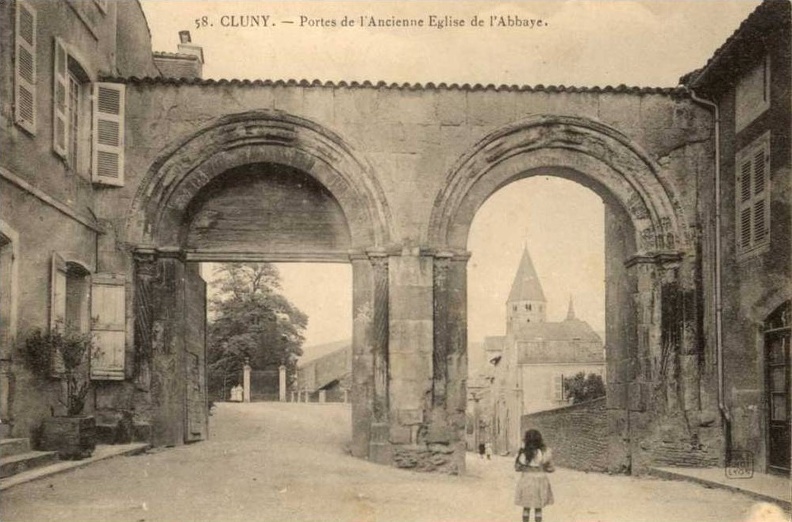 cpa-cluny-0775.jpg